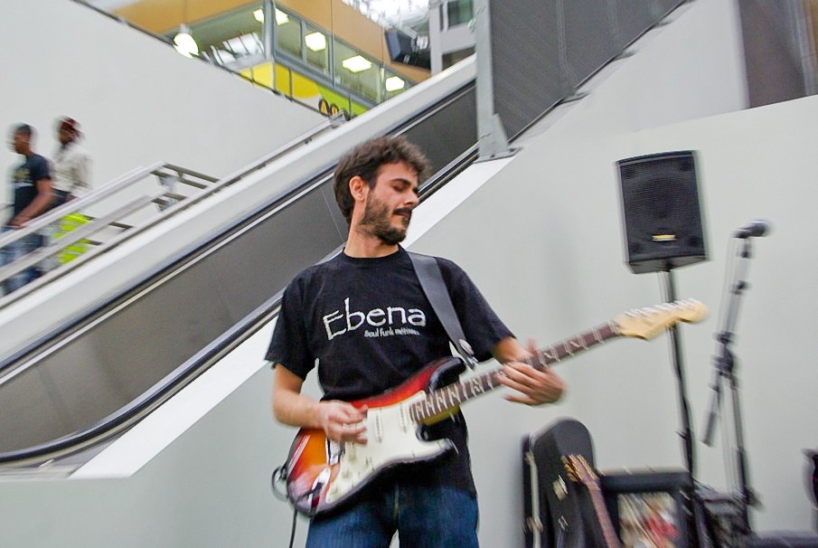 Evry Daily Photo - Concert Ebena Inauguration Gare Evry Centre 079.jpg